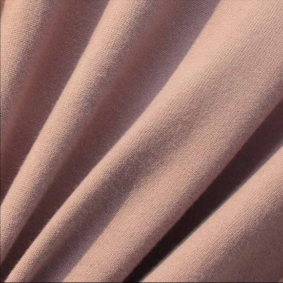 New! Gorgeous Feminine Petal Sleeve Ruffle Sweater - Picture 6 of 8